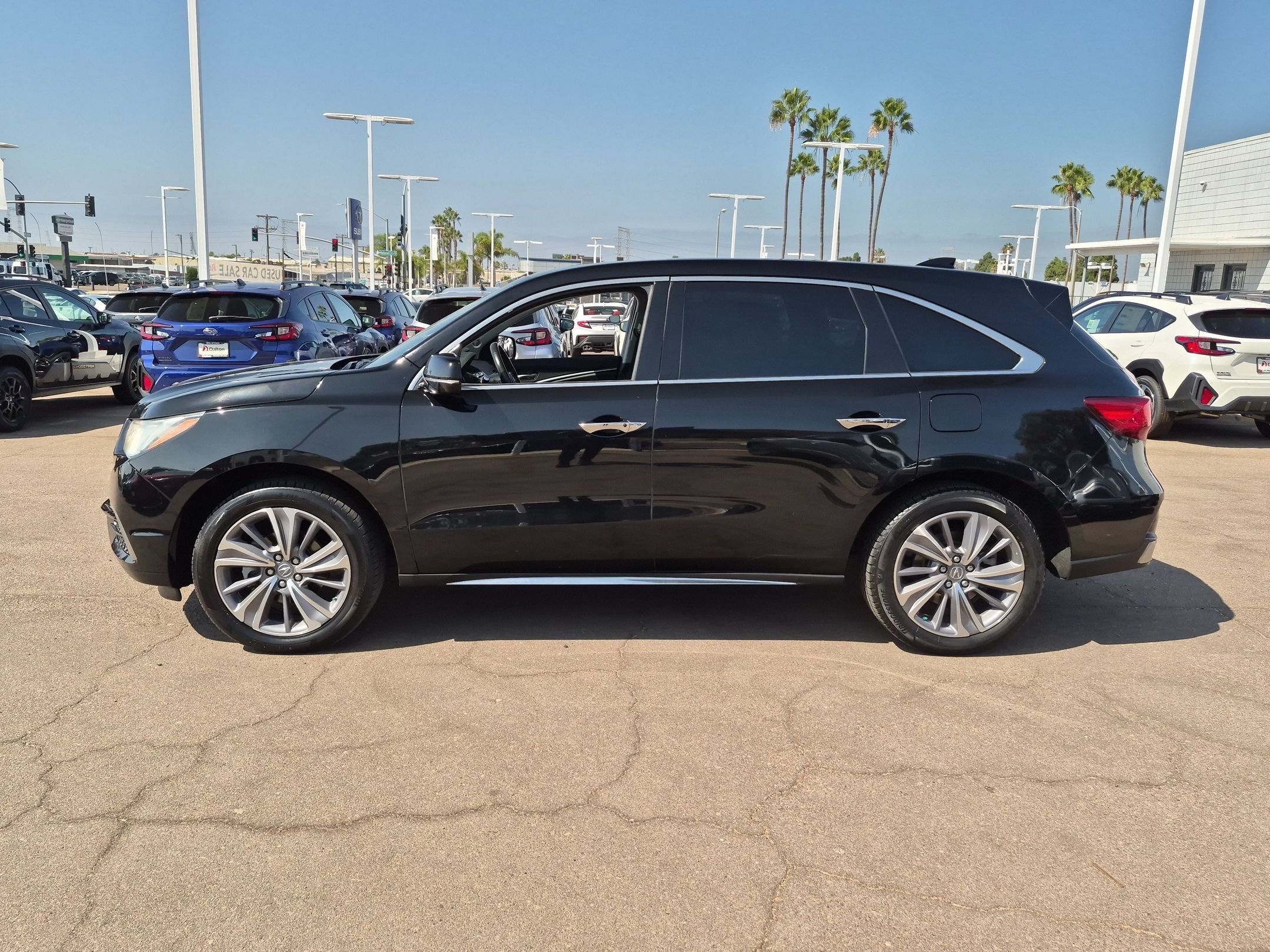 Used 2018 Acura MDX w/ Technology Package FWD image 4