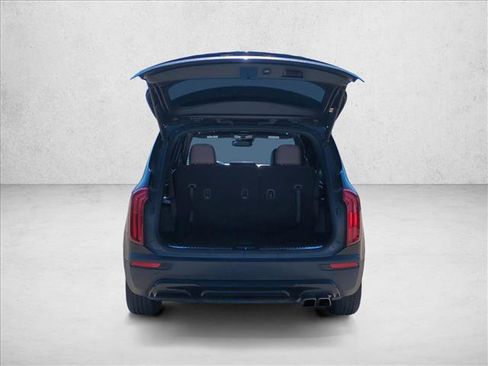 Used 2022 Kia Telluride SX w/ SX Prestige Package image 5