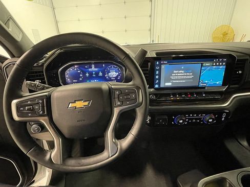 Used 2026 Chevrolet Silverado 1500 LT AWD/4WD image 36