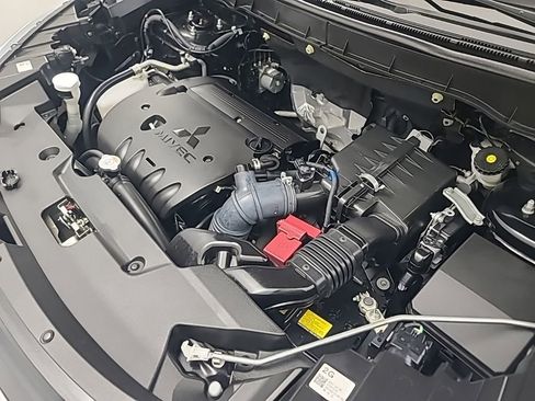 Used 2024 Mitsubishi Outlander Sport SE image 37