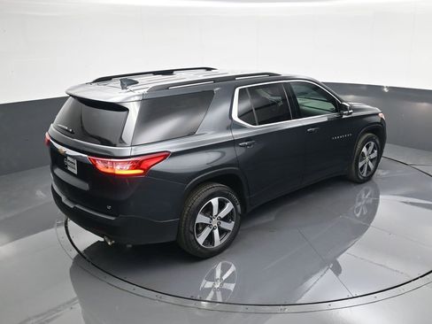 Used 2020 Chevrolet Traverse LT w/ LT Premium Package image 32