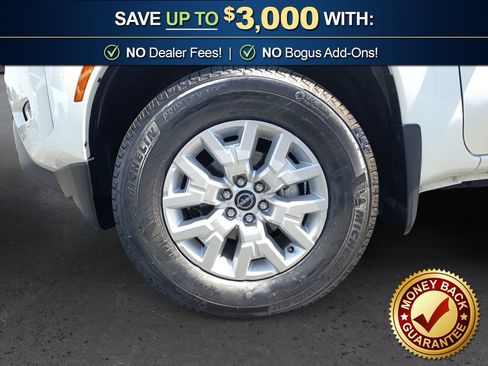 Used 2024 Nissan Frontier SV w/ SV Convenience Package RWD image 13