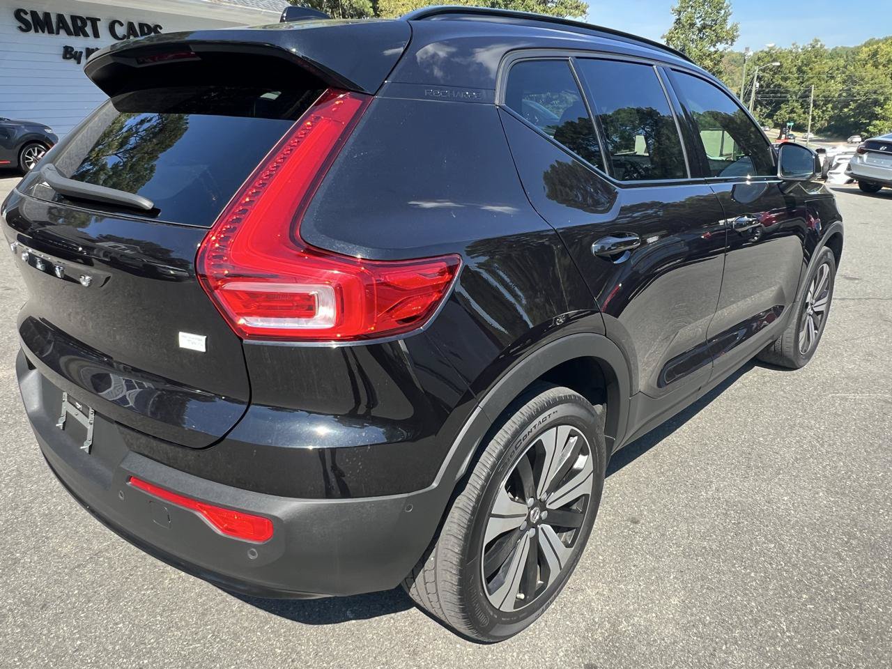 Used 2023 Volvo XC40 Recharge Plus AWD/4WD image 5