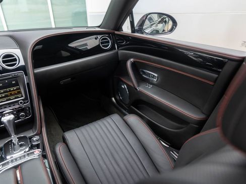 Used 2018 Bentley Flying Spur S V8 AWD/4WD image 46