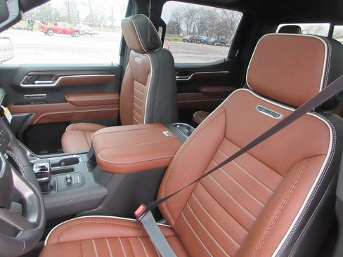 New 2026 GMC Sierra 1500 Denali Ultimate image 13