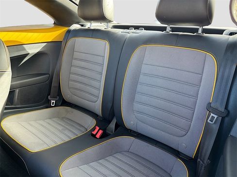 Used 2017 Volkswagen Beetle 1.8T Dune image 24