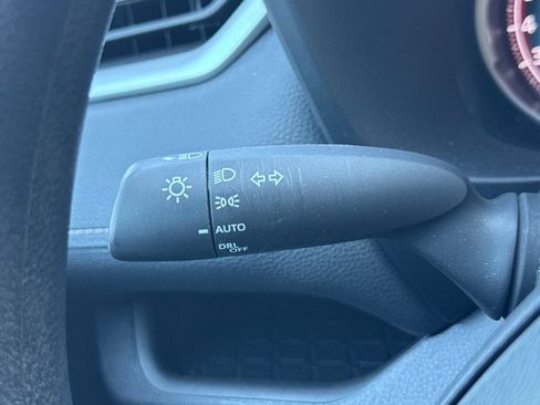 Certified 2025 Toyota RAV4 XLE AWD/4WD image 38
