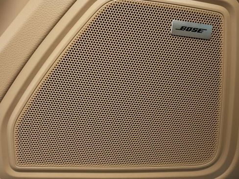 Certified 2025 Porsche Macan image 31