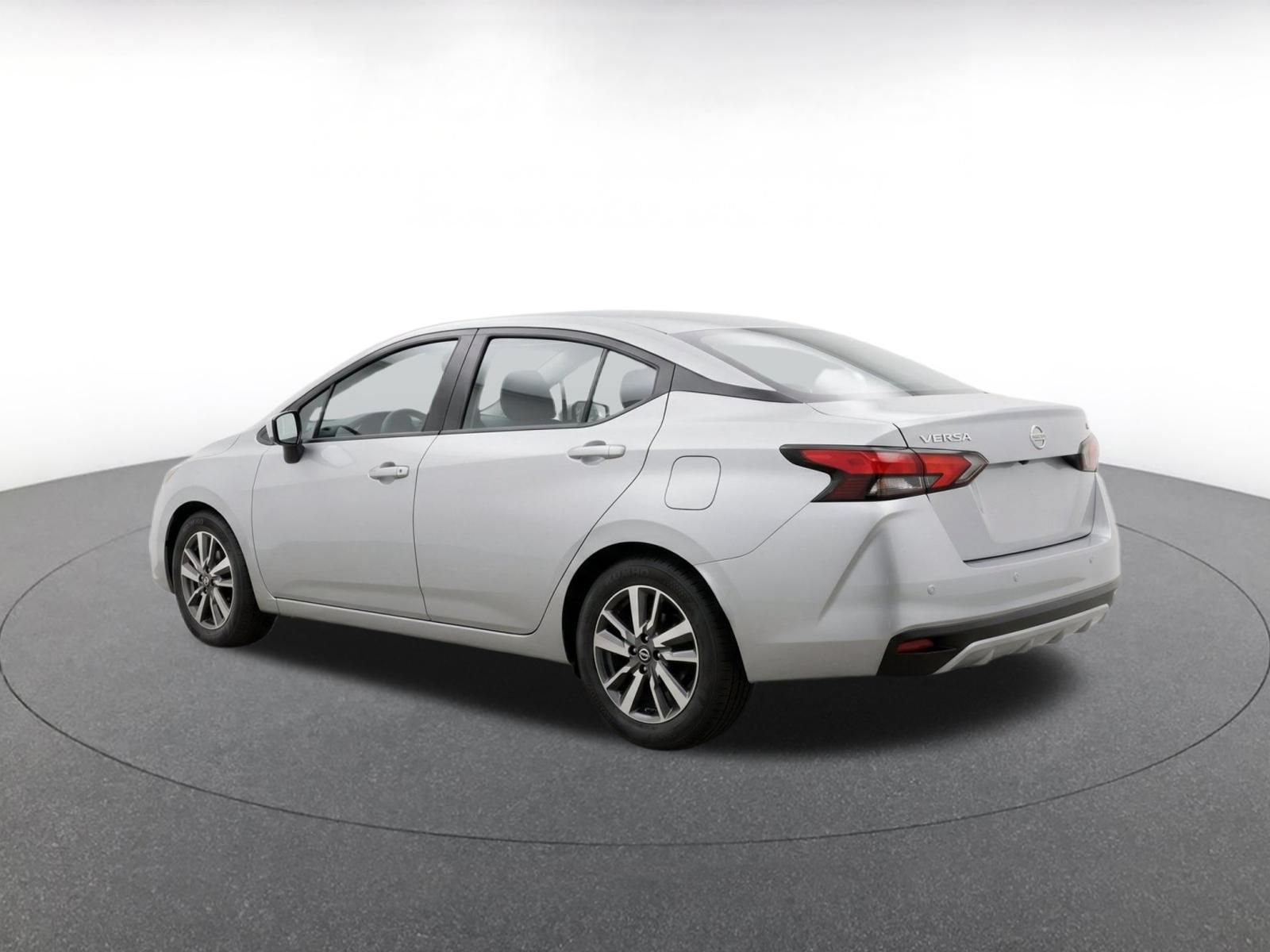 Used 2025 Nissan Versa SV FWD image 6