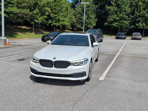 Used 2019 BMW 530i w/ Convenience Package RWD image 6
