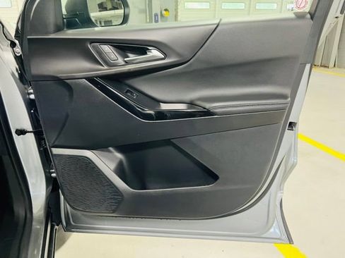 Used 2026 Chevrolet Equinox LT FWD image 35