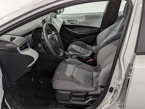 Used 2022 Toyota Corolla SE FWD image 5