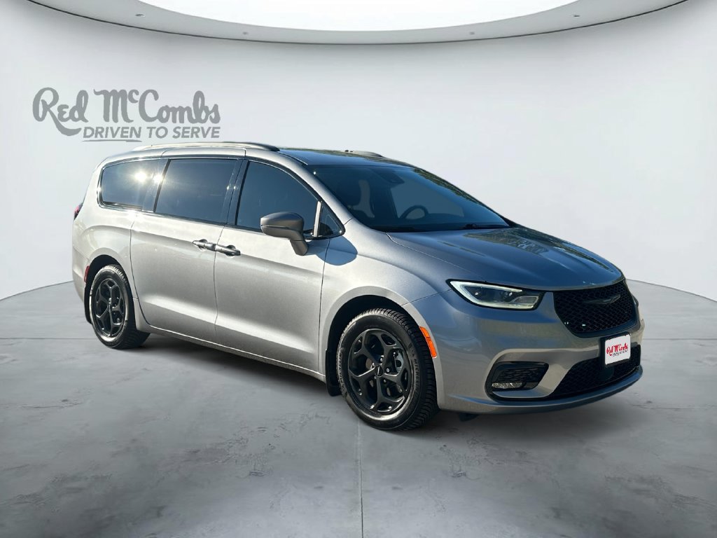 Used 2021 Chrysler Pacifica Touring w/ S Appearance Package FWD image 3