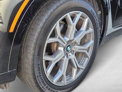 Used 2019 BMW X7 xDrive40i w/ Parking Assistance Package image 12