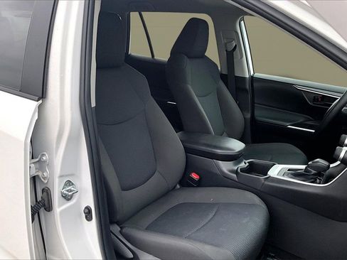 Used 2024 Toyota RAV4 LE image 5