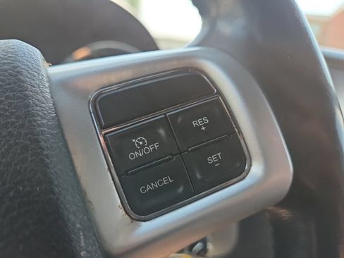 Used 2018 Dodge Grand Caravan GT FWD image 30
