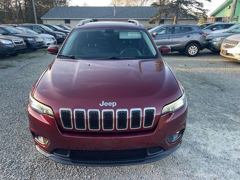 Used 2019 Jeep Cherokee Latitude Plus w/ Cold Weather Group AWD/4WD image 2