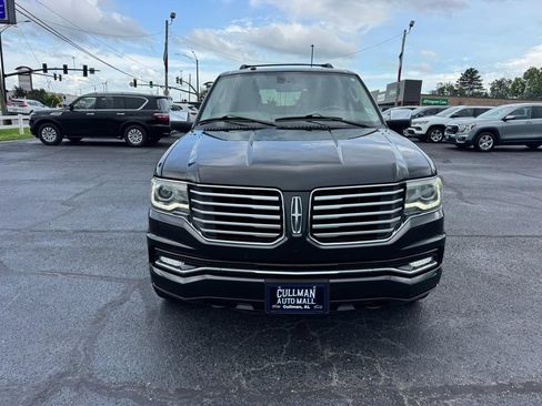 Used 2015 Lincoln Navigator 4WD image 3