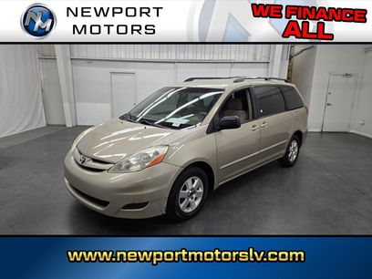 Used 2007 Toyota Sienna LE w/ LE Pkg 4