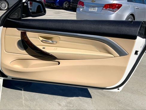 Used 2014 BMW 435i Convertible image 24