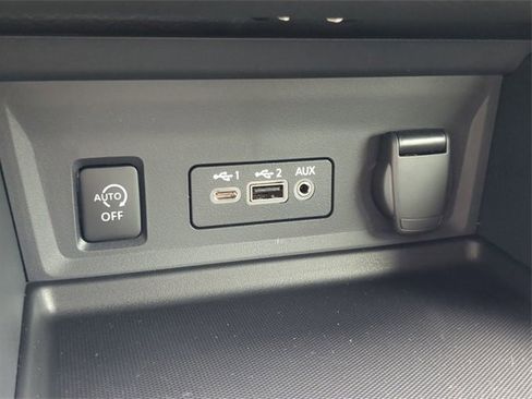 New 2025 Nissan Sentra SV image 19