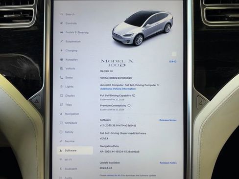 Used 2017 Tesla Model X 100D image 34