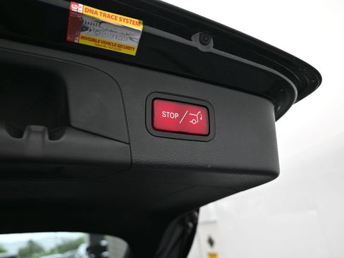 Used 2019 Mercedes-Benz GLC 300 GLC 300 image 37