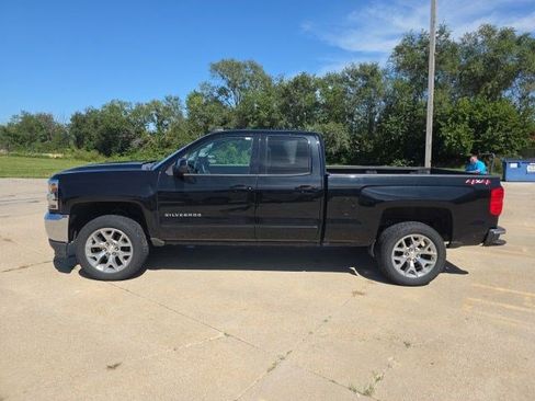 Used 2019 Chevrolet Silverado 1500 LT w/ All Star Edition AWD/4WD image 5
