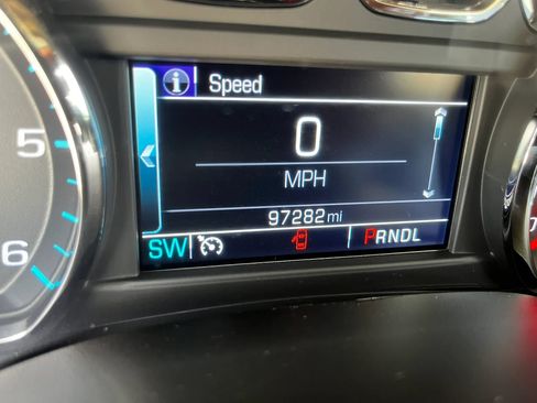 Used 2019 Chevrolet Suburban LT w/ LT Signature Package AWD/4WD image 20