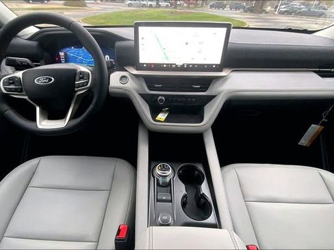 New 2026 Ford Explorer Active w/ Active Comfort Package image 5