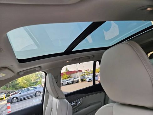 Used 2023 Volvo XC90 B6 Ultimate w/ Protection Package AWD/4WD image 22