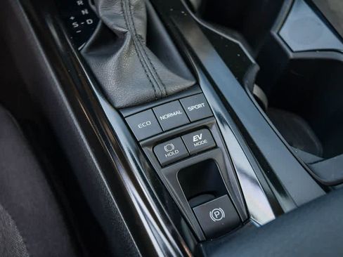 Used 2025 Toyota Camry LE FWD image 20