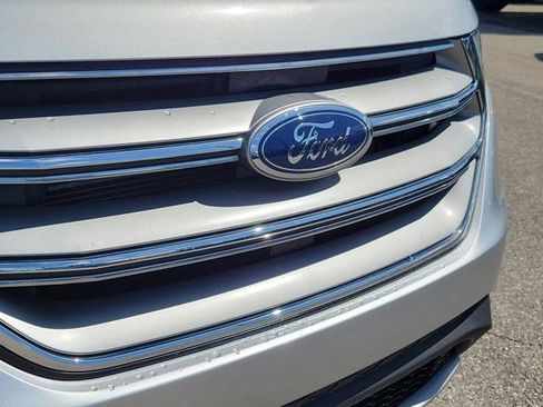 Used 2017 Ford Edge SEL w/ Equipment Group 201A FWD image 7