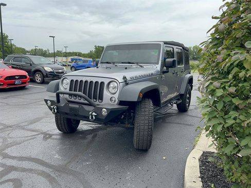 Used 2017 Jeep Wrangler Unlimited Sport w/ Quick Order Package 24S AWD/4WD image 3