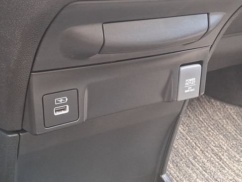 Used 2023 Honda Odyssey EX-L image 28