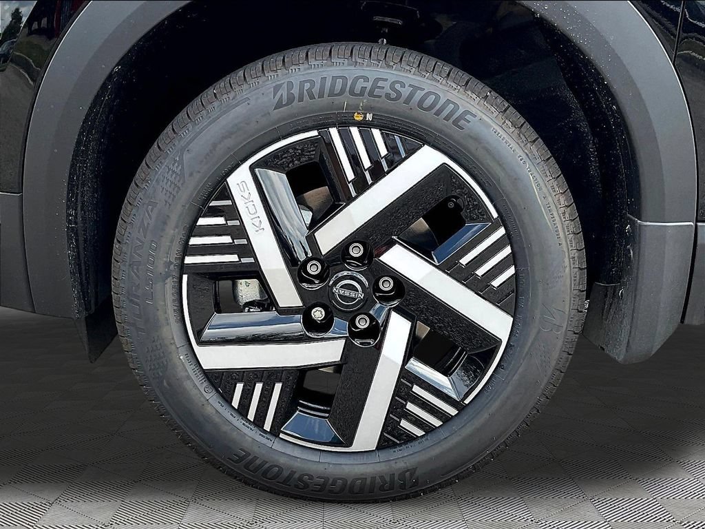 New 2027 Nissan Kicks SV FWD image 13