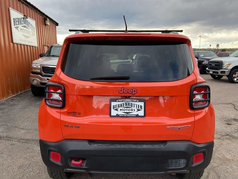 Used 2016 Jeep Renegade Trailhawk AWD/4WD image 6
