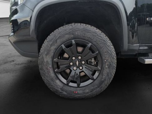 Used 2022 Chevrolet Colorado ZR2 w/ ZR2 Midnight Special Edition AWD/4WD image 26