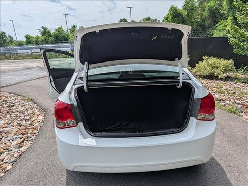 Used 2014 Chevrolet Cruze LTZ FWD image 19