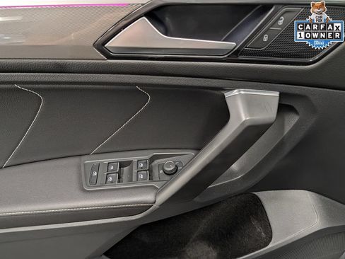 Used 2023 Volkswagen Tiguan SE R-Line AWD/4WD image 10