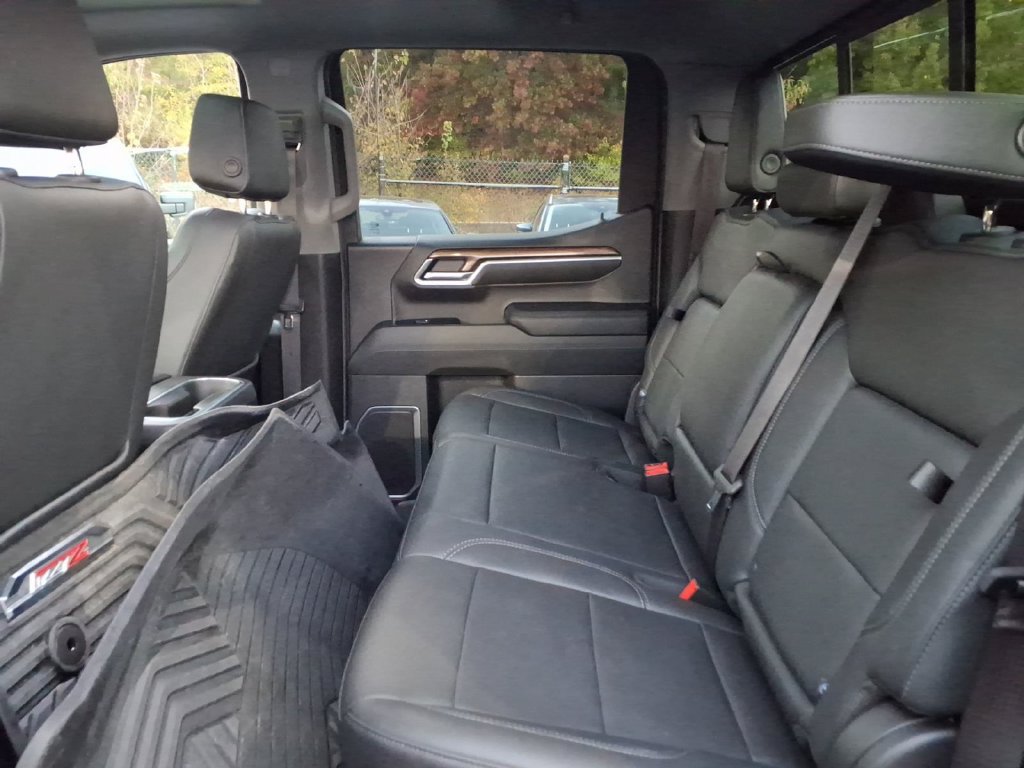 Certified 2023 Chevrolet Silverado 1500 RST AWD/4WD image 19