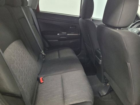 Used 2020 Mitsubishi Outlander Sport SE FWD image 19