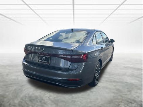 New 2026 Volkswagen Jetta SE FWD image 4