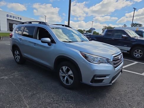 Used 2019 Subaru Ascent Premium w/ Popular Package #2 AWD/4WD image 6