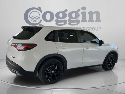Used 2024 Honda HR-V Sport image 5