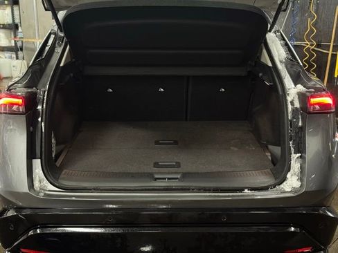 Used 2023 Nissan Ariya FWD image 13