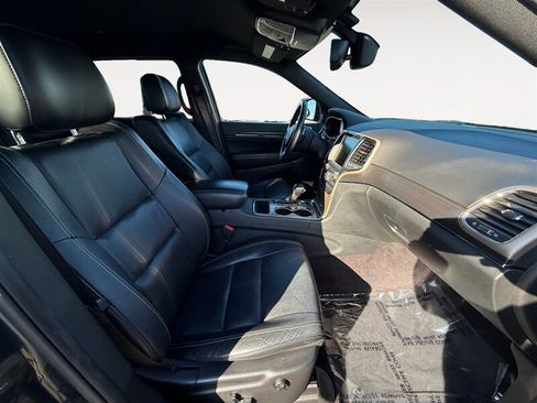 Used 2016 Jeep Grand Cherokee Limited RWD image 16