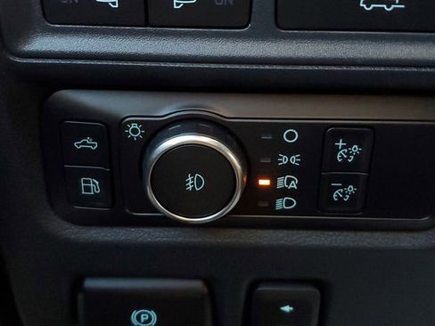 Used 2022 Ford F150 Platinum w/ Equipment Group 701A High image 40