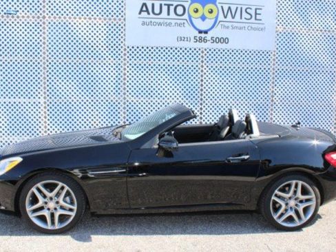 Used 2015 Mercedes-Benz SLK 250 PREMIUM SPORT w/ Premium Package image 2