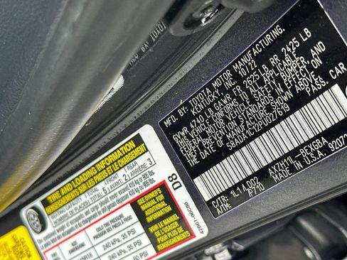 Certified 2023 Lexus ES 300h w/ Premium Package image 23